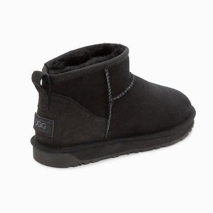 Ugg OZWEAR Classic Ultra Mini Boot (Water Resistant)