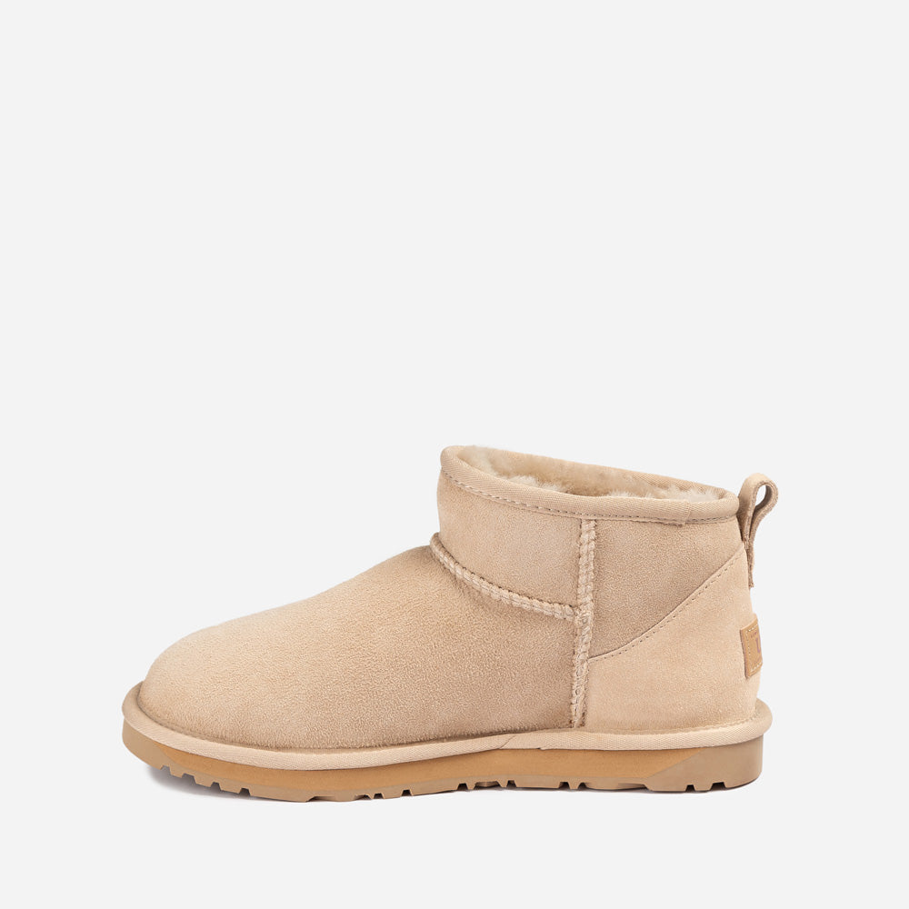 Ugg OZWEAR Classic Ultra Mini Boot (Water Resistant)