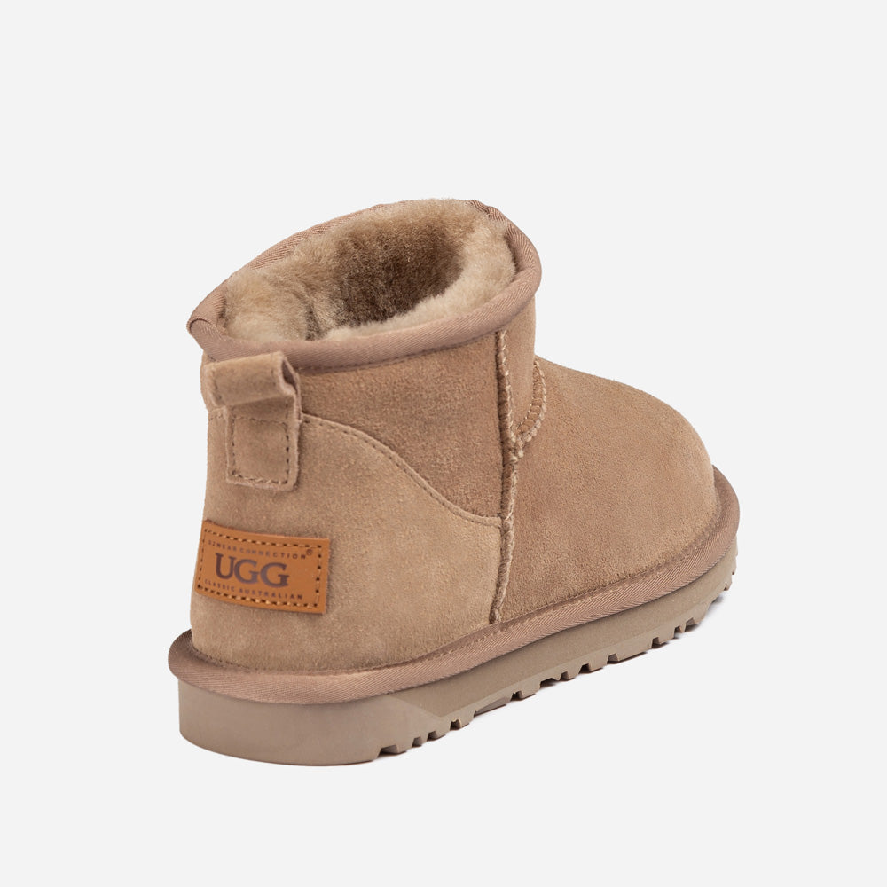 Ugg OZWEAR Classic Ultra Mini Boot (Water Resistant)